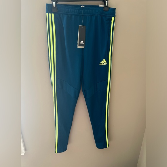 adidas Other - Adidas sweatpants